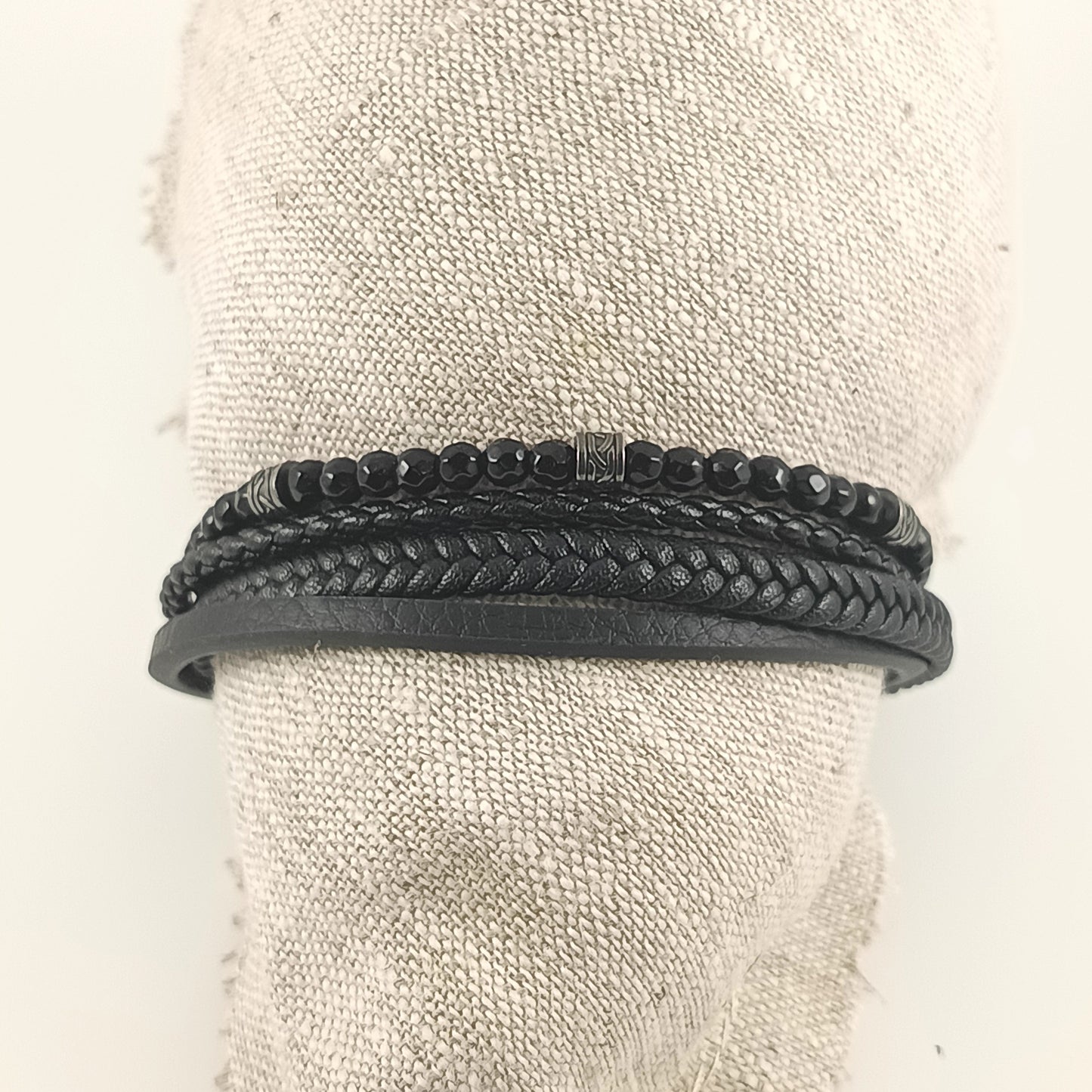 Mehrreihiges Armband „Black Horizon“