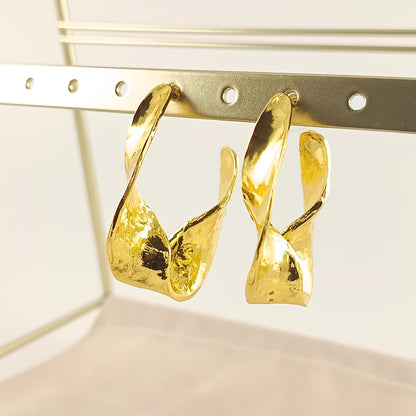"Twisted Loop" earrings
